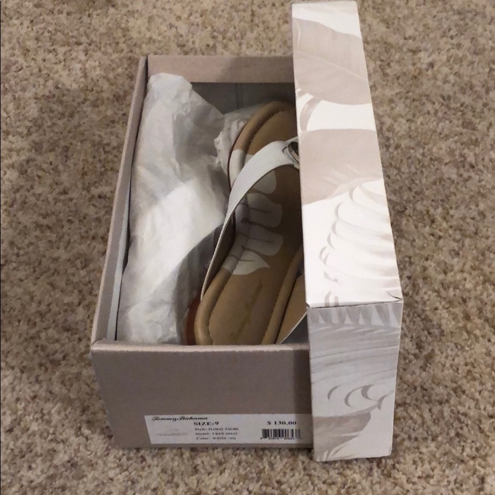 Tommy Bahamas sandals